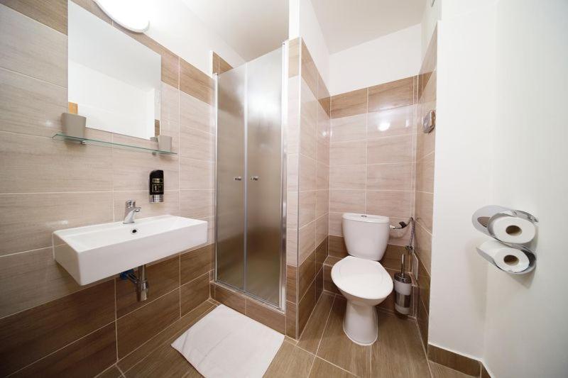 Pension Harmonie -Self Check-In Kolin Exterior photo