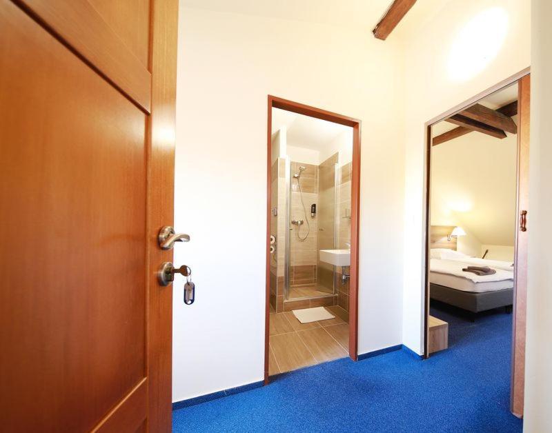 Pension Harmonie -Self Check-In Kolin Exterior photo