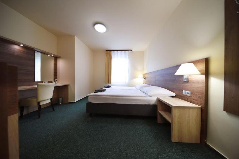 Pension Harmonie -Self Check-In Kolin Exterior photo